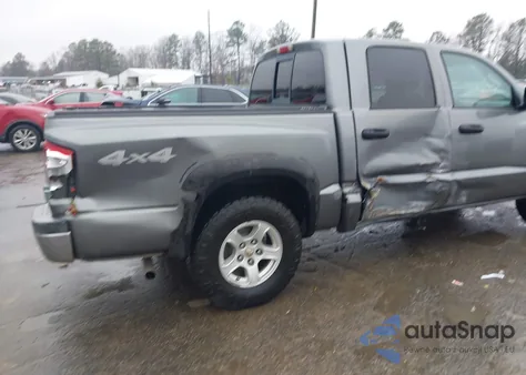 2005 Dodge Dakota Slt z USA, uszkodzony, nr VIN 1D7HW48N25S139248